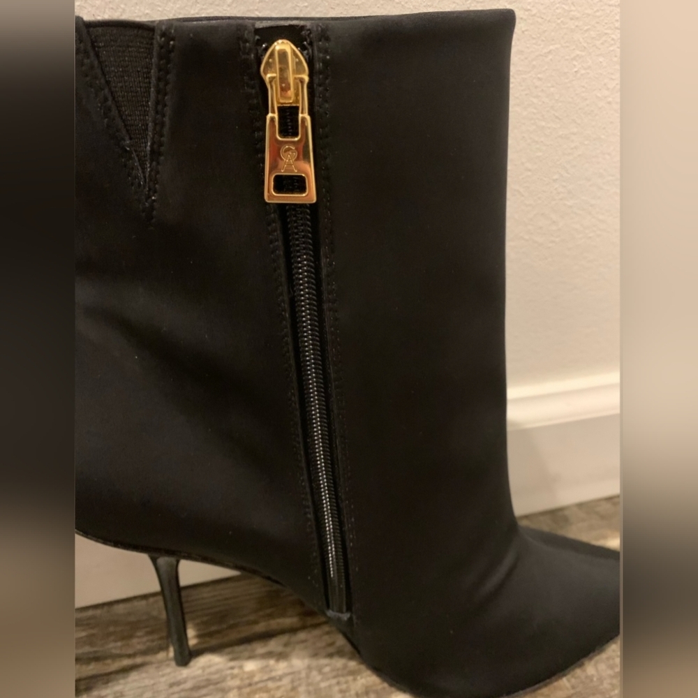 NWOT Good American Classic Heel Bootie Size 12 - Picture 7 of 12